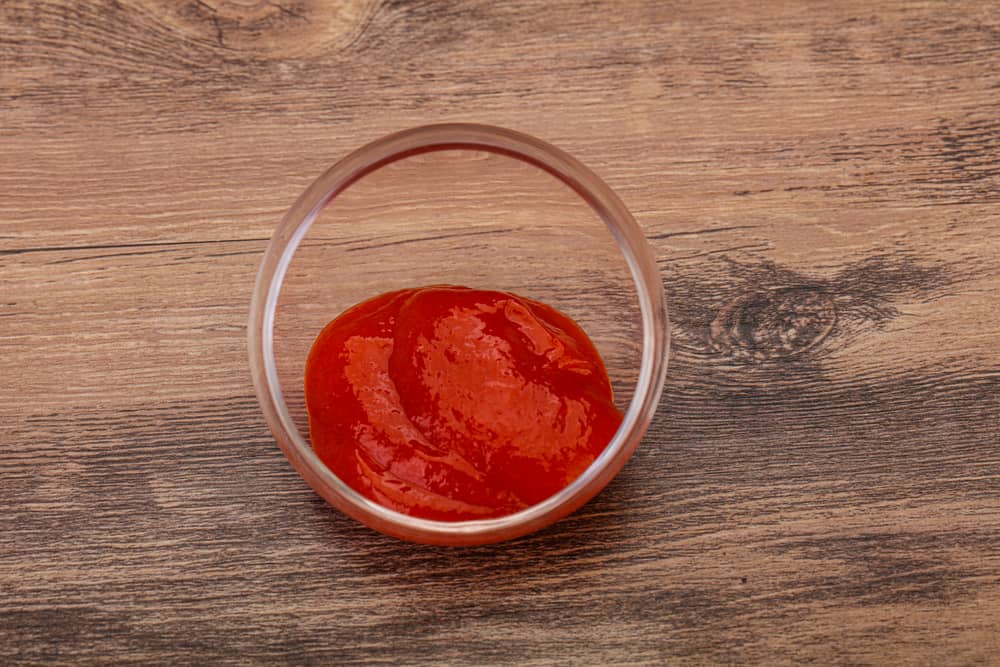 Does Sriracha Sauce Need to Be Refrigerated? Does It Go Bad?